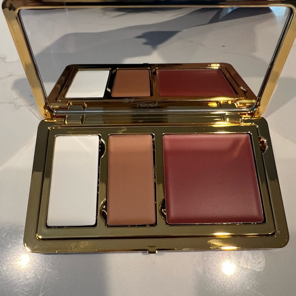 Trish McEvoy® Makeup Wardrobing Deluxe Refillable